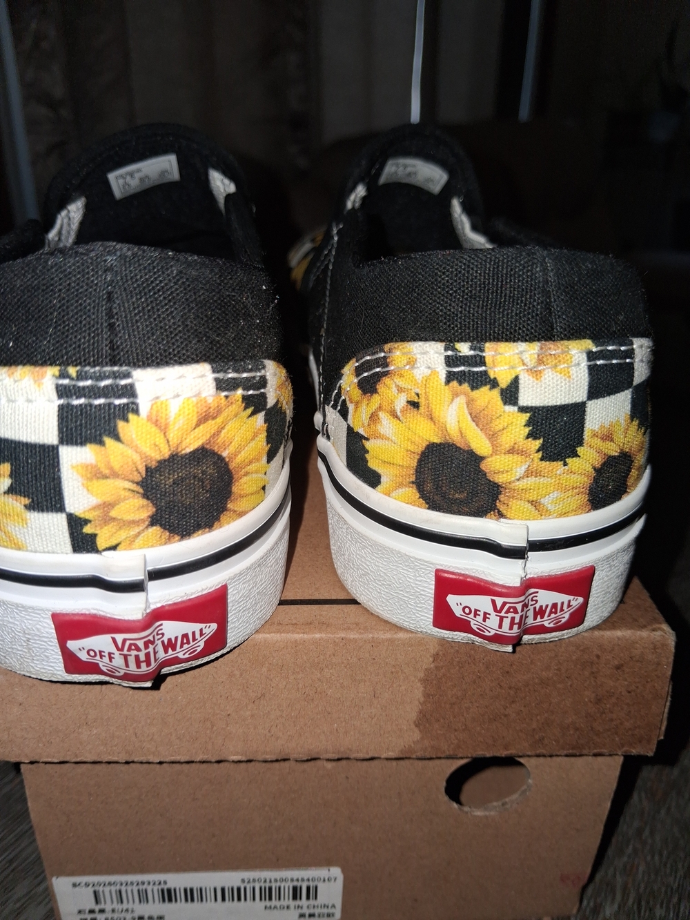 Vans Slip-On Sneakers Black White Yellow Sunflower Print - Picture 7 of 8